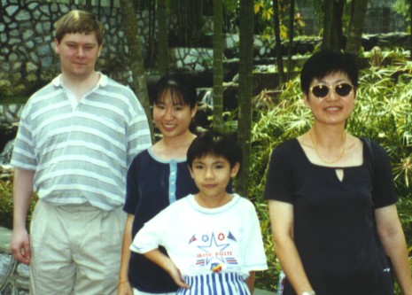 holiday_snap.jpg (49140 bytes)